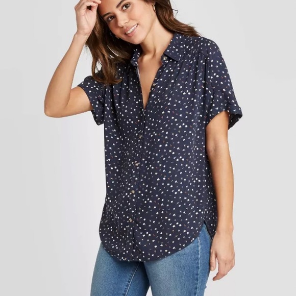 Women's Floral Print Short Sleeve Button-Down Camp Shirt - Picture 1 of 11